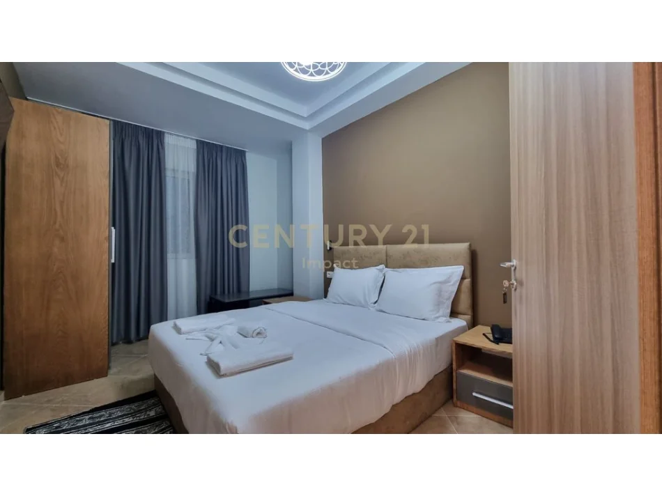 Tirane, shitet hotel , 650 m² 1.500.000 €