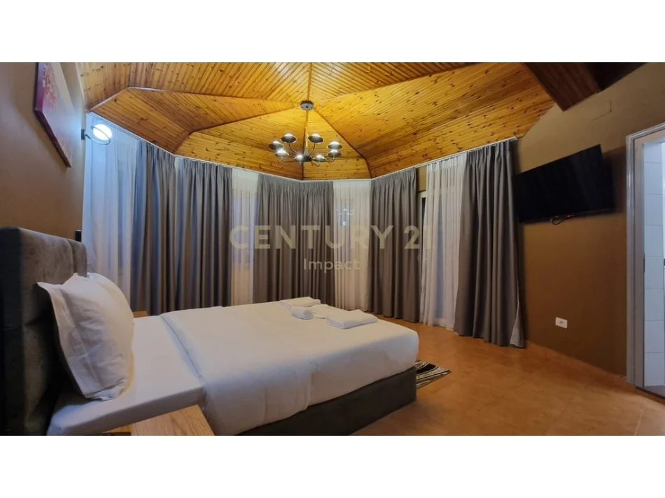 Tirane, shitet hotel , 650 m² 1.500.000 €