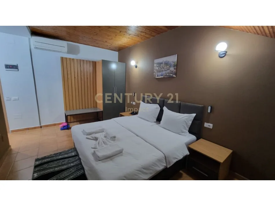 Tirane, shitet hotel , 650 m² 1.500.000 €