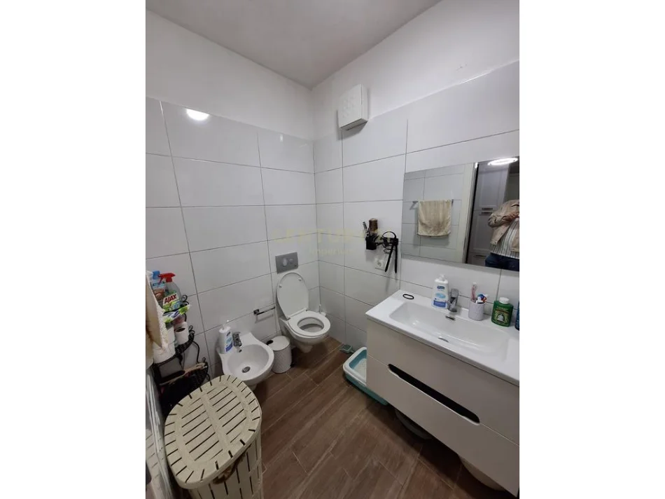 Tirane, shitet apartament 1+1 Kati 5, 69 m² 135.000 € 