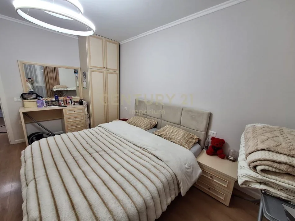 Tirane, shitet apartament 1+1 Kati 5, 69 m² 135.000 € 