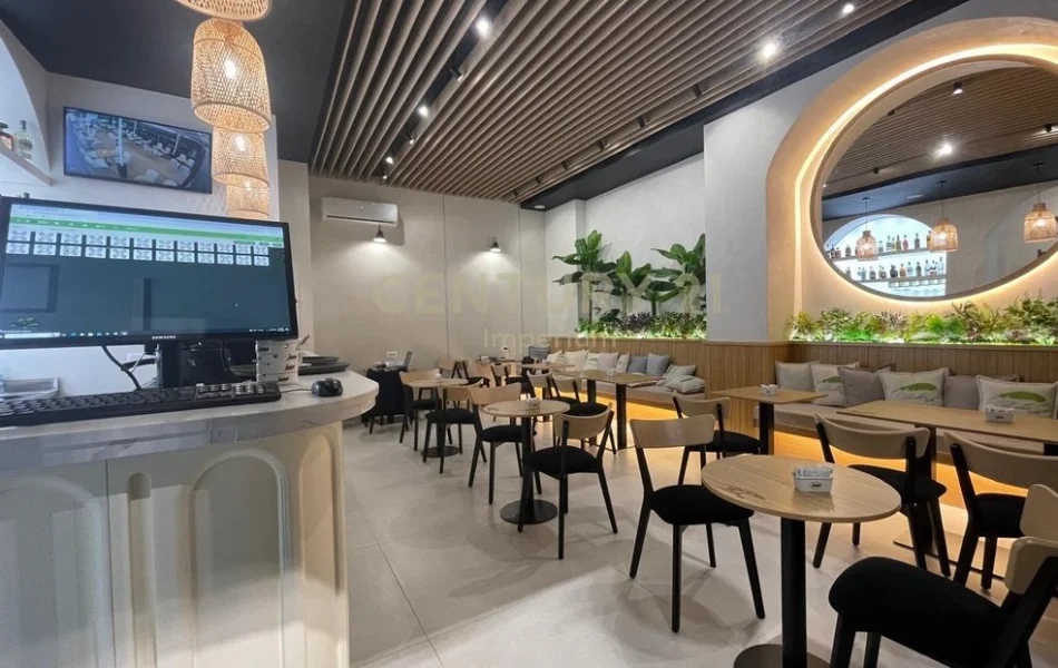 Tirane, jepet me qera lokal Kati 0, 100 m² 800 € (Rruga e Barrikadave)