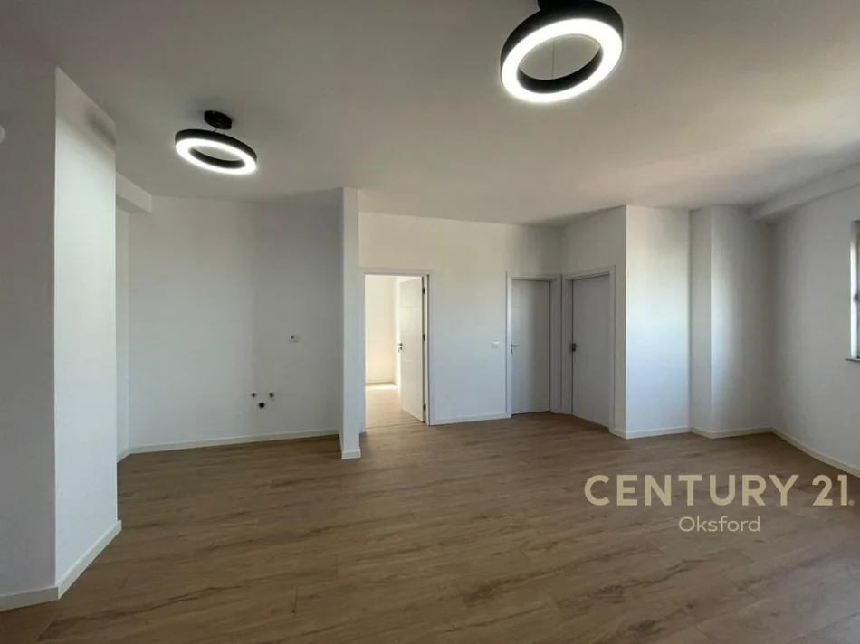 Tirane, jepet me qera apartament Kati 3, 175.000 € 