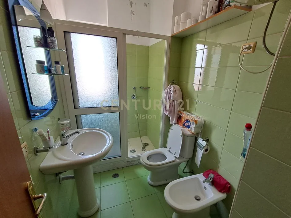 Shkoder, shitet apartament 2+1 Kati 7, 90 m² 85.000 € (rus)