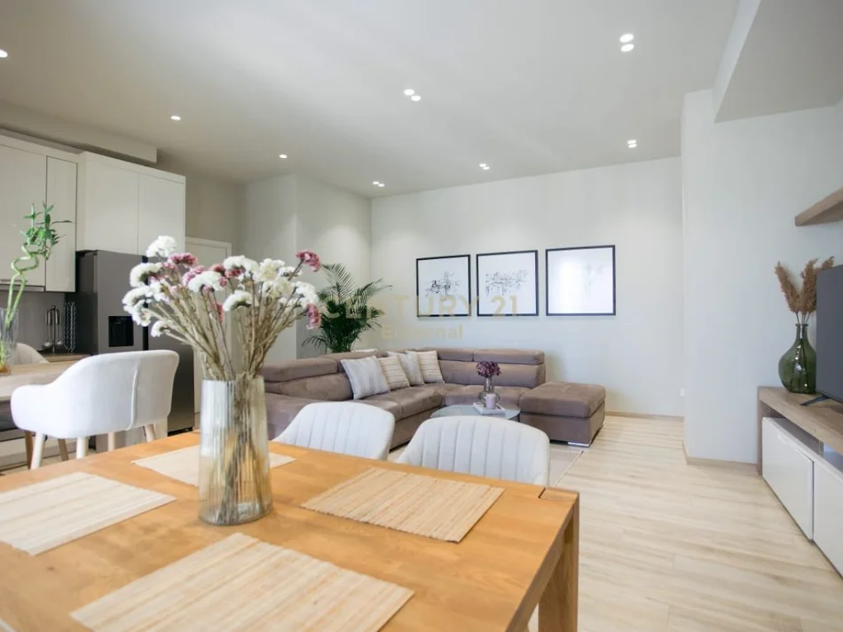 Tirane, jepet me qera apartament 2+1 Kati 12, 99 m² 1.500 € 