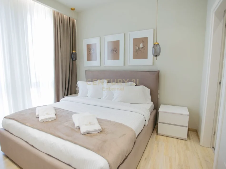 Tirane, jepet me qera apartament 2+1 Kati 12, 99 m² 1.500 € 