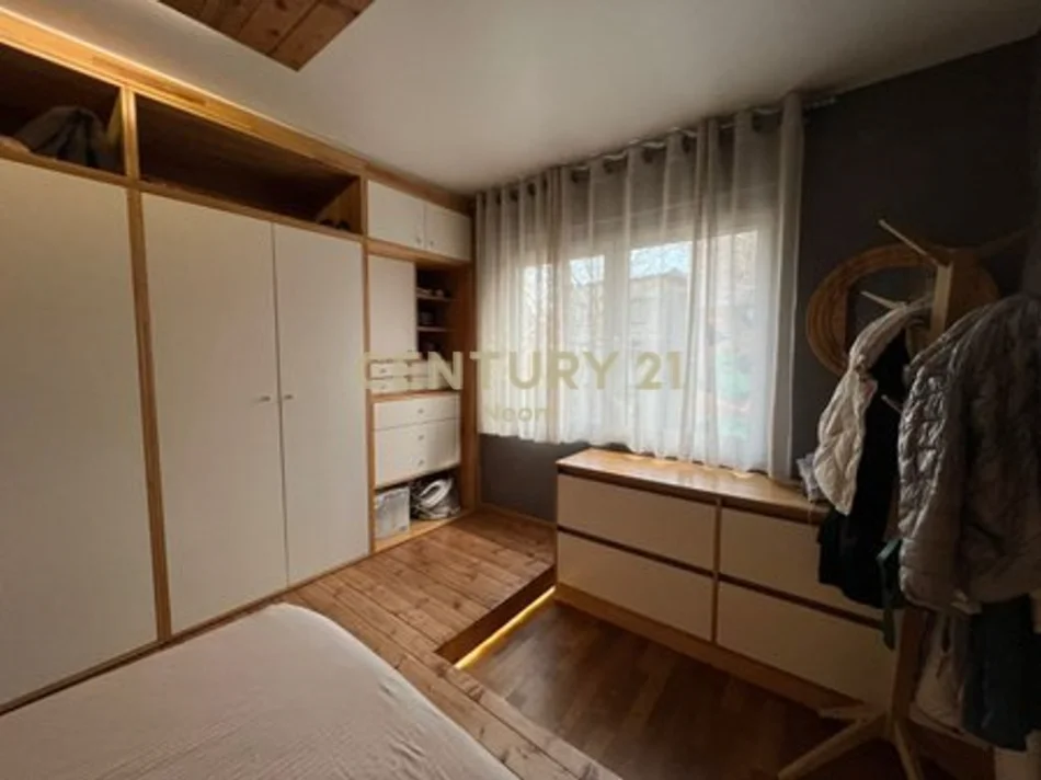 Tirane, shitet apartament 1+1 Kati 4, 49 m² 155.000 € 
