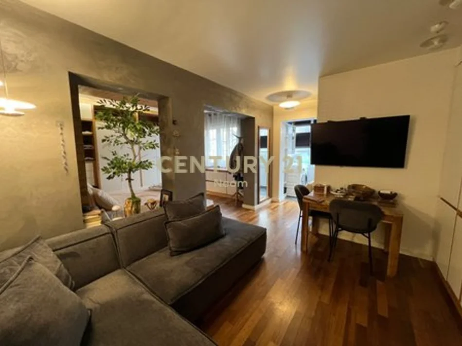 Tirane, shitet apartament 1+1 Kati 4, 49 m² 155.000 € 