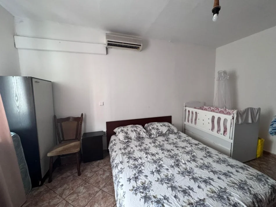 Tirane, jepet me qera apartament 1+1 Kati 4, 350 € 