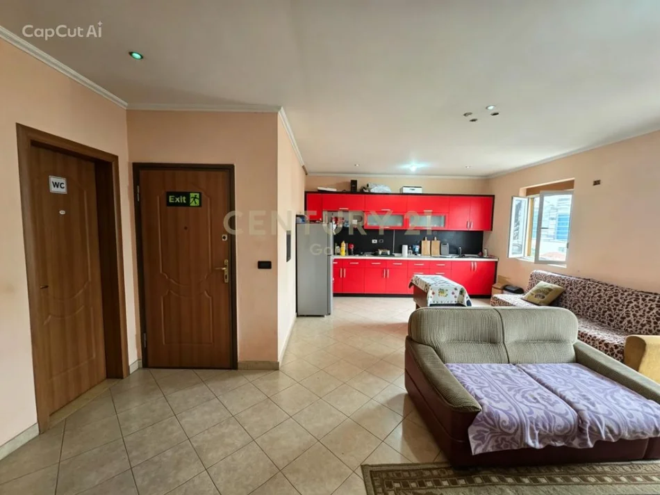 Tirane, shitet apartament 2+1+Ballkon Kati 6, 85 m² 