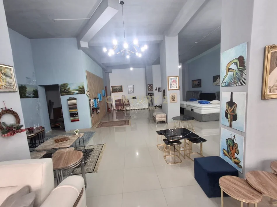 Tirane, jepet me qera ambjent biznesi Kati 0, 170 m² 1.000 € 