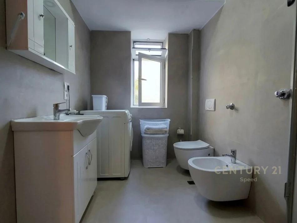 Tirane, shitet apartament 1+1 Kati 3, 57 m² 135.000 € 