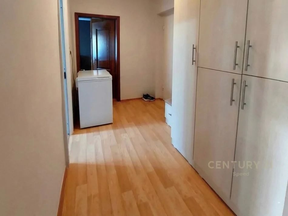 Tirane, shitet apartament 1+1 Kati 3, 56 m² 135.000 € 