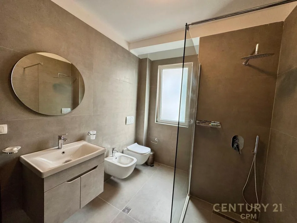 Tirane, shitet apartament 3+1 Kati 3, 126 m² 265.000 € (Kodra e Diellit)