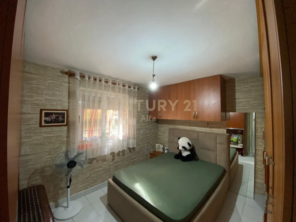 Tirane, shitet apartament 1+1+Ballkon Kati 3, 50 m² 144.000 € (selvia siri kodra)