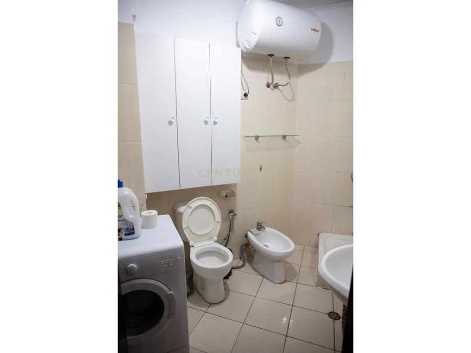 Tirane, shitet apartament 2+1+Ballkon Kati 6, 115 m² 196.000 € (kodra e diellit rrapo hekali)