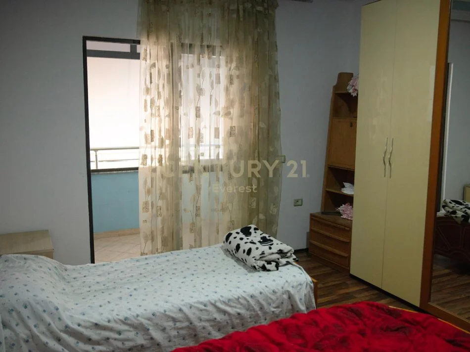 Tirane, shitet apartament 2+1+Ballkon Kati 6, 115 m² 196.000 € (kodra e diellit rrapo hekali)