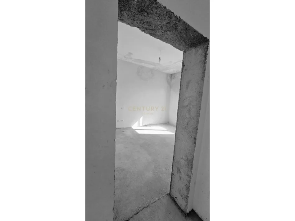 Durres, shitet apartament 5+1+Aneks+Ballkon Kati 5, 173 m² 260.000 € 