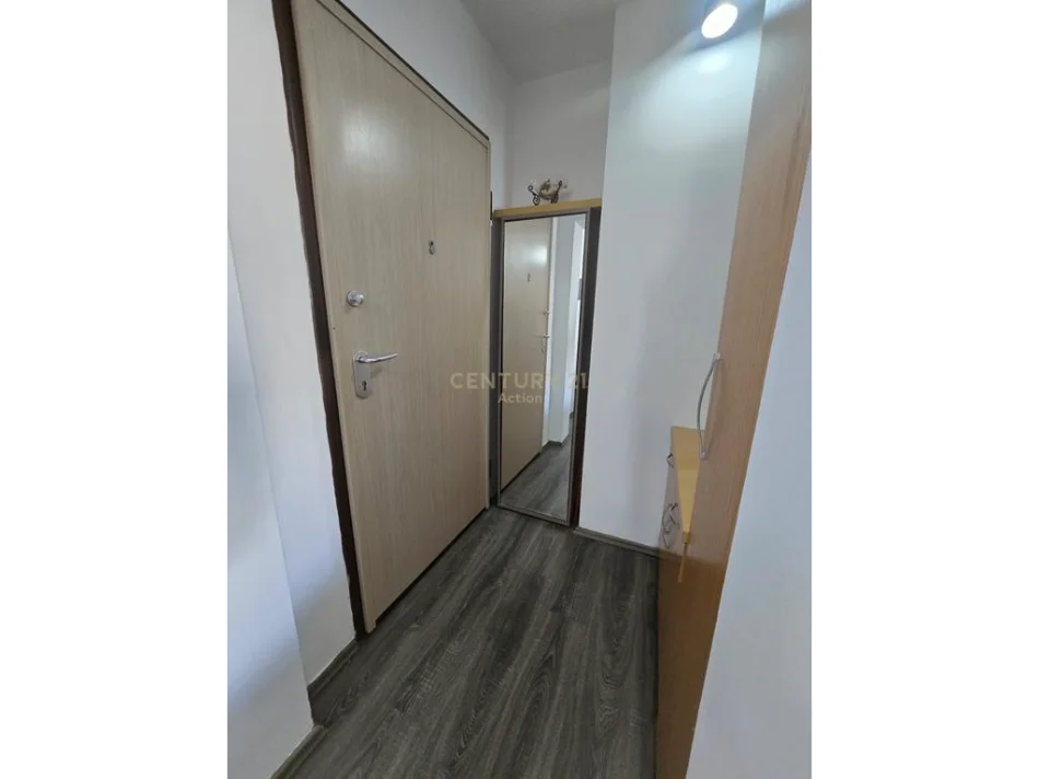 Tirane, shitet apartament 2+1+Ballkon Kati 6, 90 m² 195.000 € (ish fusha aviacionit)