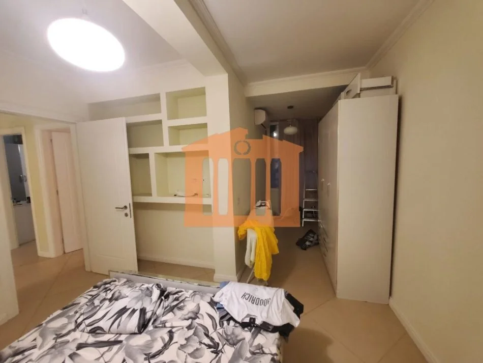 Durres, jepet me qera apartament 3+1+Ballkon Kati 6, 150 m² 800 € (vollga)