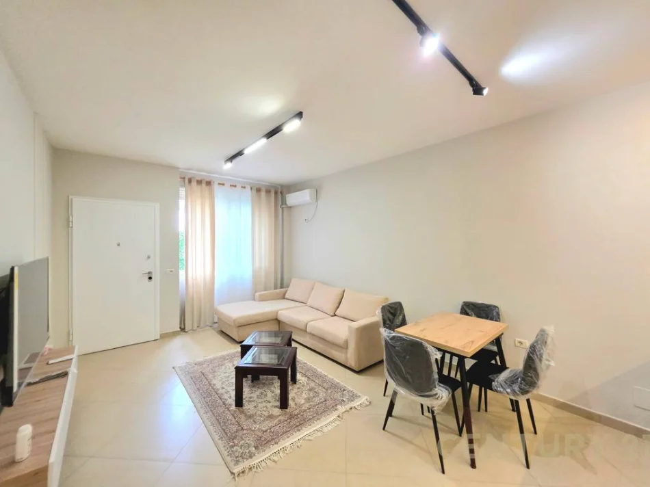 Tirane, jepet me qera apartament 2+1 Kati 0, 101 m² 700 € (liqeni i thate)