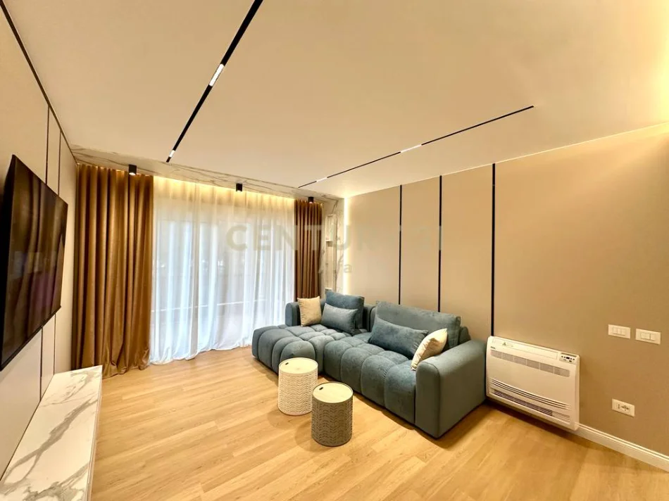 Tirane, jepet me qera apartament 2+1+Ballkon Kati 2, 100 m² 1.200 € (liqeni i thate)