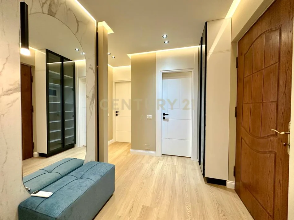 Tirane, jepet me qera apartament 2+1+Ballkon Kati 2, 100 m² 1.200 € (liqeni i thate)