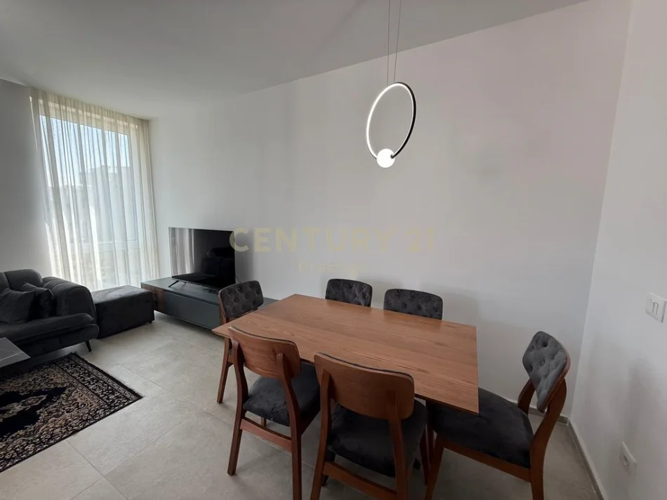 Tirane, jepet me qera apartament 2+1 Kati 1, 105 m² 1.200 € (liqeni i thate)