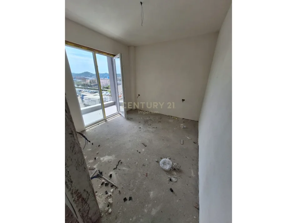 Tirane, shitet apartament 1+1 Kati 2, 55 m² 70.000 € (univers city)