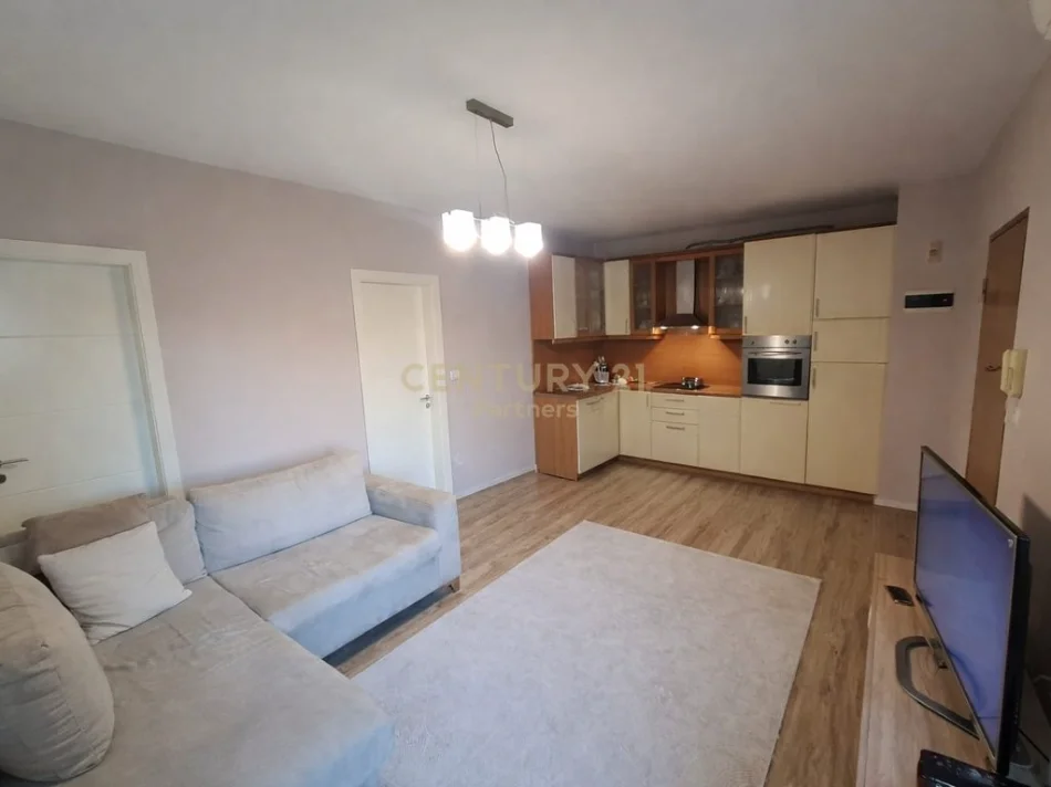 Tirane, shitet apartament 2+1 Kati 5, 74 m² 162.500 € (irfan tormini)