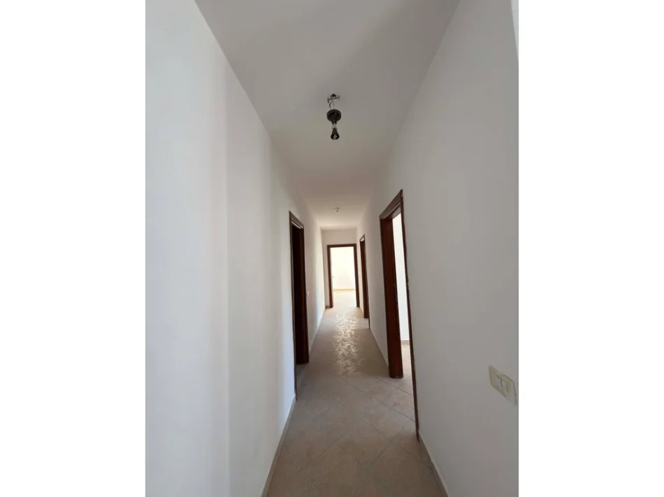 Tirane, shitet apartament Kati 1, 113 m² 238.000 € 