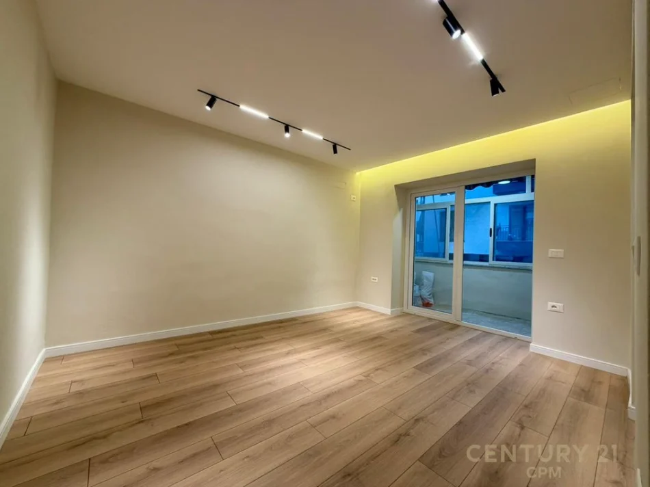 Tirane, shitet apartament 1+1 Kati 2, 56 m² 154.000 € 