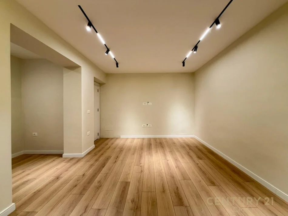 Tirane, shitet apartament 1+1 Kati 2, 56 m² 154.000 € (pazari i ri)