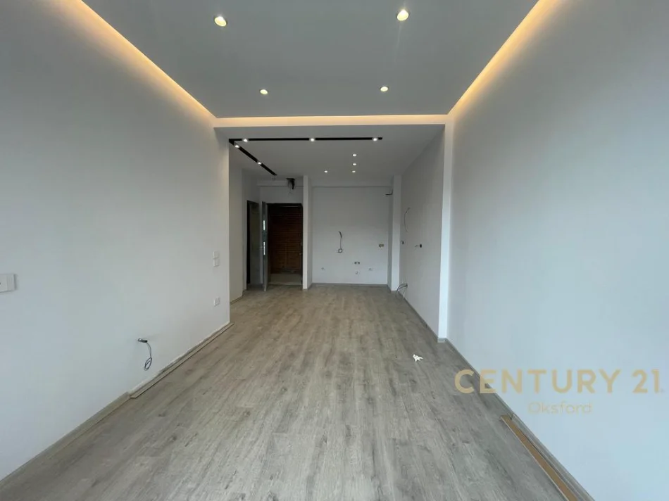 Tirane, shitet apartament 1+1+Ballkon Kati 12, 72 m² 160.000 € (selite)
