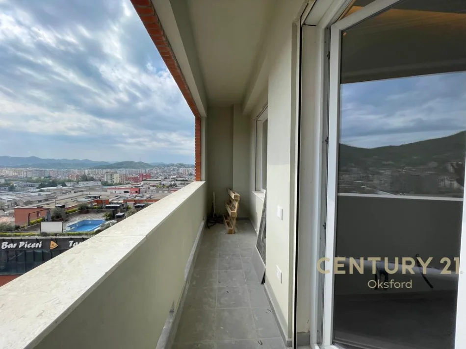 Tirane, shitet apartament 1+1+Ballkon Kati 12, 72 m² 160.000 € (selite)
