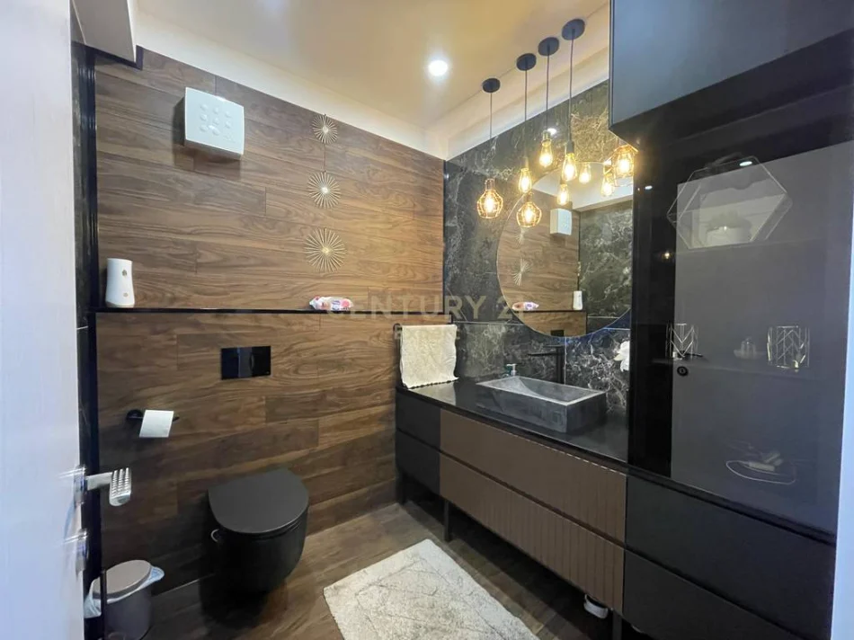 Tirane, shitet apartament duplex 3+1+Aneks+Ballkon Kati 5, 190 m² 470.000 € (kodra e diellit 2)