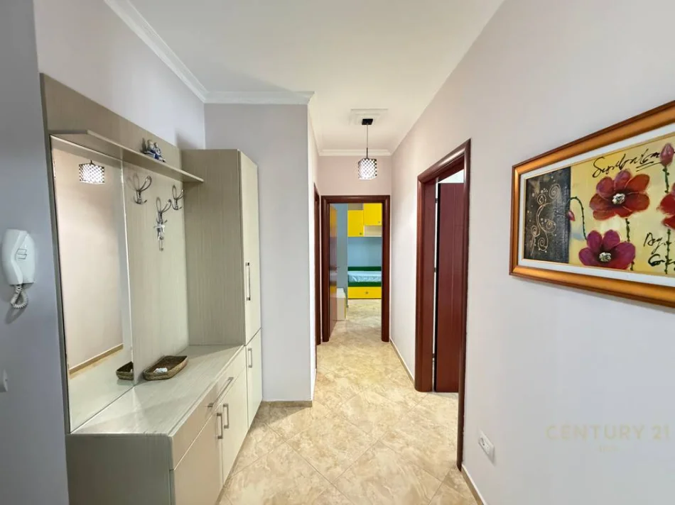 Tirane, jepet me qera apartament Kati 2, 750 € 