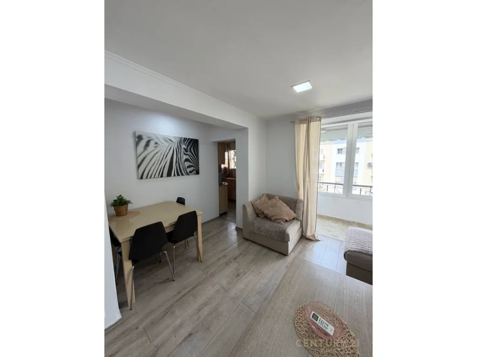 Tirane, jepet me qera apartament 2+1 Kati 5, 78 m² 700 € (sheshi skenderbej)