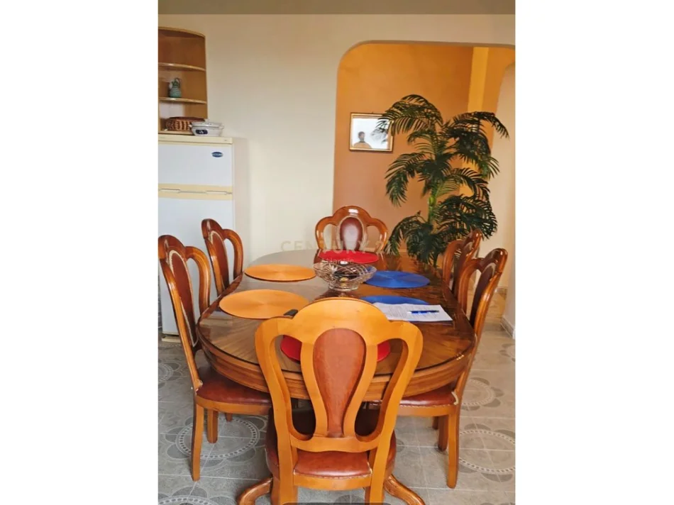 Durres, jepet me qera apartament 2+1+Ballkon Kati 9, 150 m² 700 € 