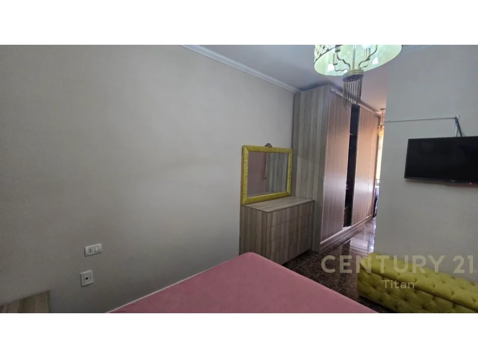Tirane, shitet apartament 2+1 Kati 8, 87 m² 135.000 € (astir)
