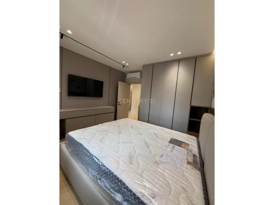 Tirane, jepet me qera apartament 1+1 Kati 4, 65 m² 1.000 € (mine peza)