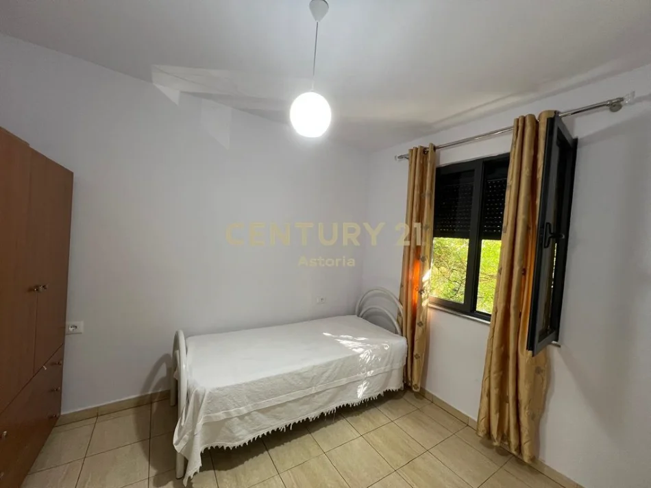 Tirane, jepet me qera apartament 2+1 Kati 3, 55 m² 550 € (mine peza)