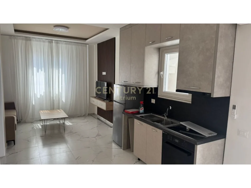 Tirane, jepet me qera apartament 1+1 Kati 1, 75 m² 500 € 