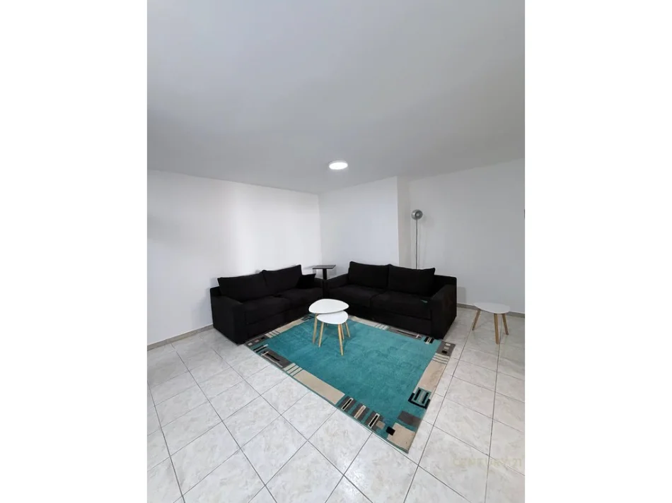 Tirane, jepet me qera apartament 2+1 Kati 4, 100 m² 500 € 