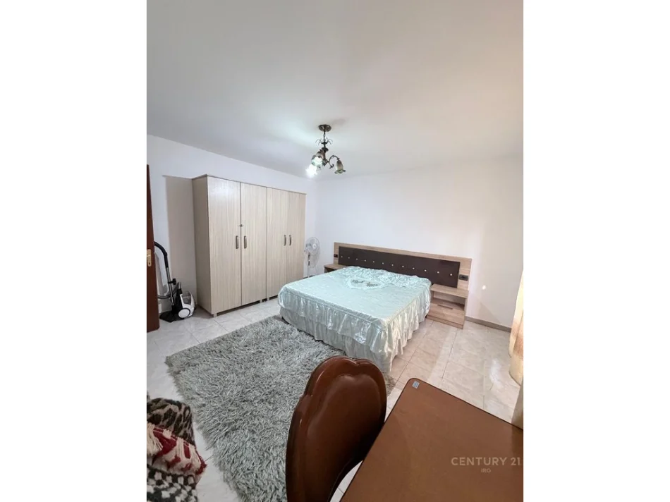 Tirane, jepet me qera apartament 2+1 Kati 4, 98 m² 500 € (shkolla e baletit)