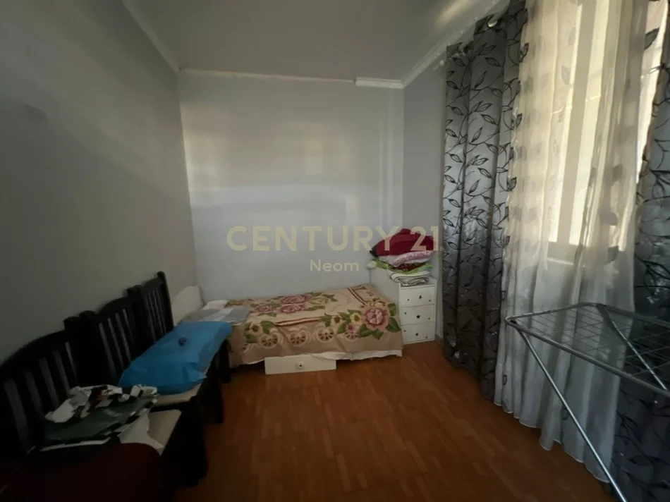 Tirane, shitet apartament 2+1 Kati 1, 80 m² 120.000 € (siri kodra)