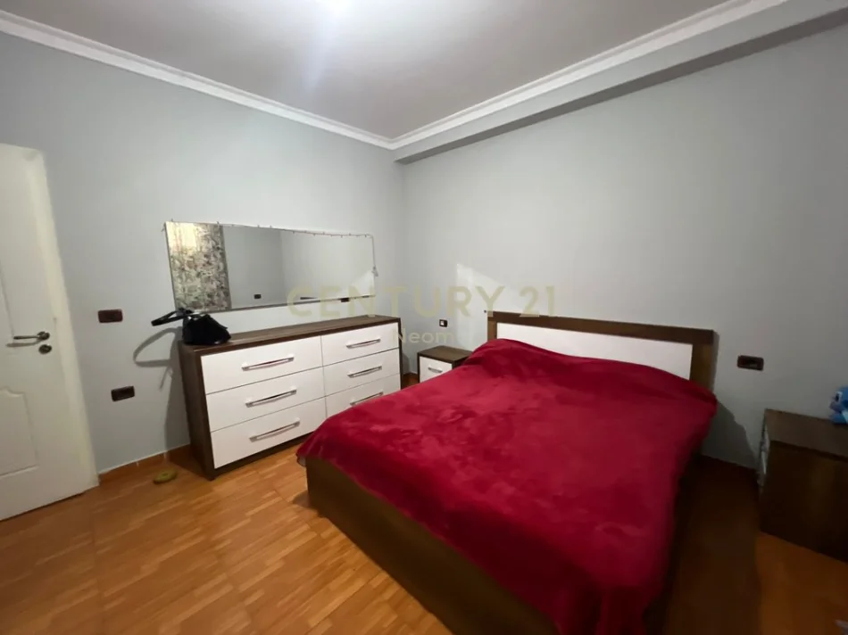 Tirane, shitet apartament 2+1 Kati 1, 80 m² 120.000 € (siri kodra)