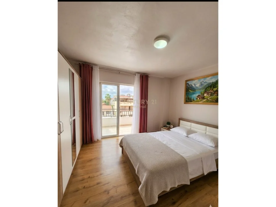 Tirane, jepet me qera apartament 2+1 Kati 3, 81 m² 600 € 