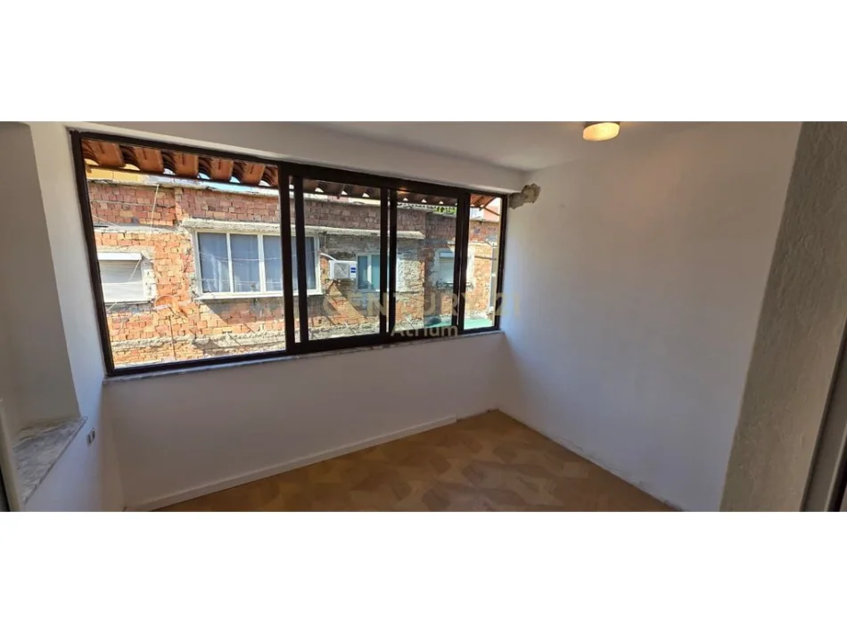 Tirane, shitet apartament 1+1 Kati 3, 45 m² 90.000 € 