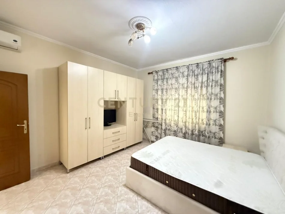 Tirane, jepet me qera shtepi 1 Katshe Kati 1, 100 m² 800 € 
